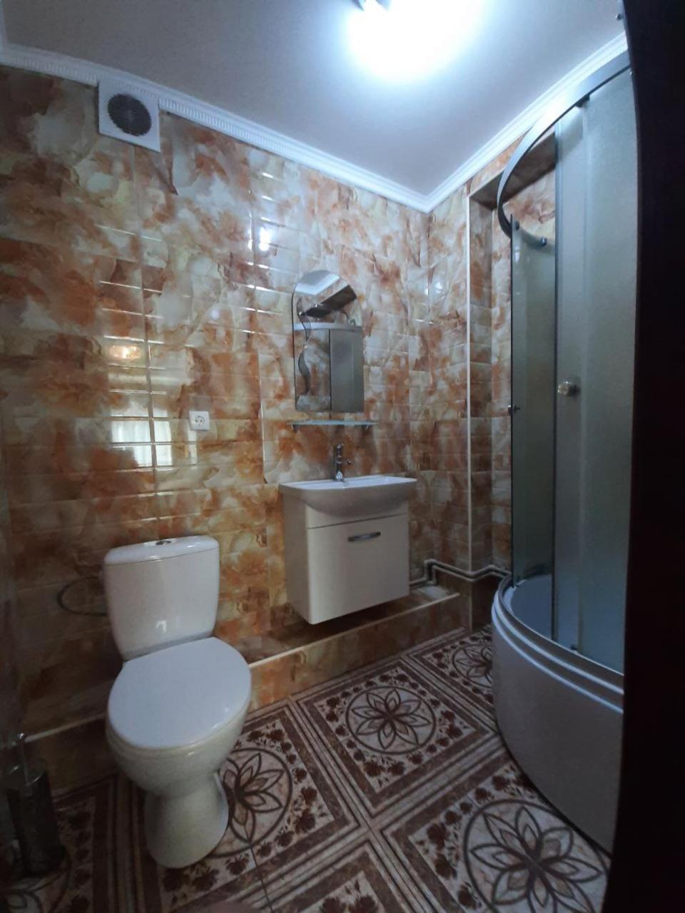 אודסה Guest House Montreal מראה חיצוני תמונה